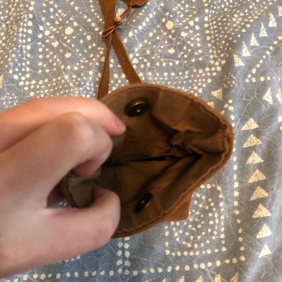 Cleobella suede crossbody purse - Picture 8 of 8